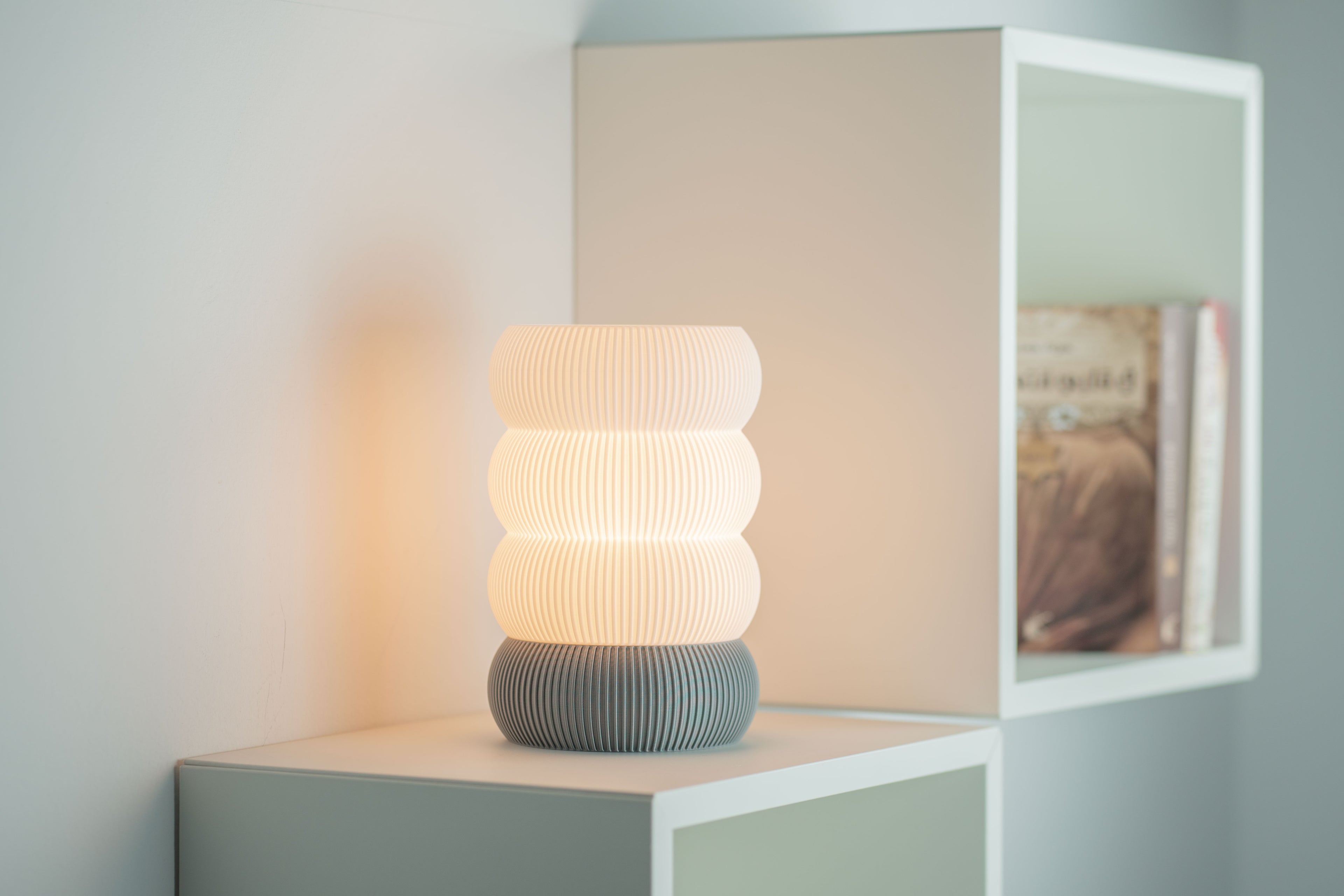 Luno Table Lamp