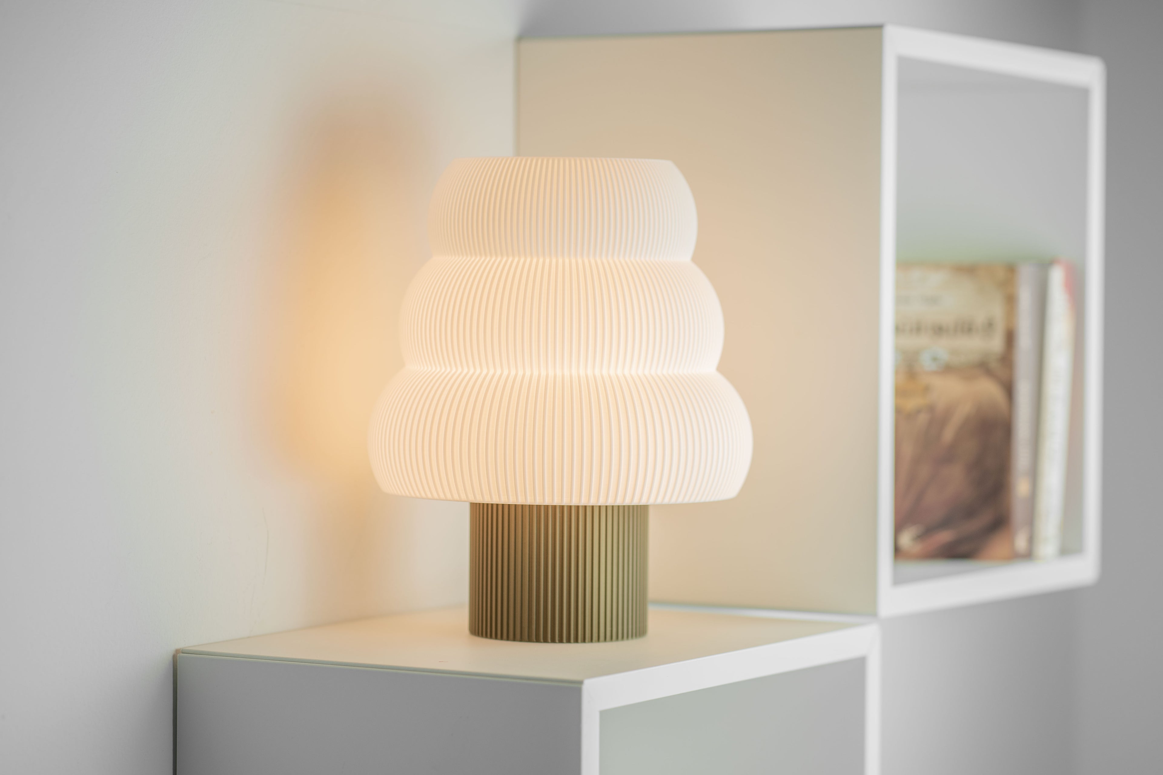 Bora Table Lamp